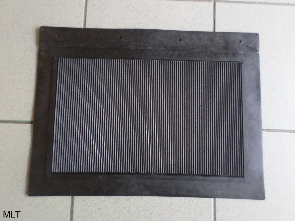 SÁRFOGÓ GUMI UNI TGK. HÁTSÓ