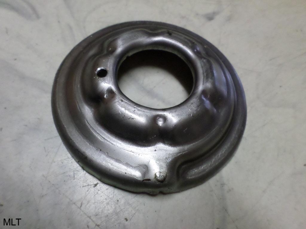 TRABANT RUGÓTÁNYÉR ELSŐ