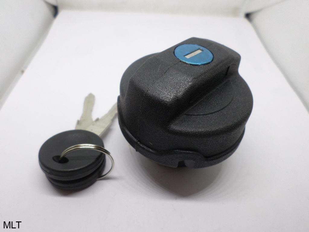 U 210909 ZÁRHATÓ TANKSAPKA SKODA FELICIA,VW